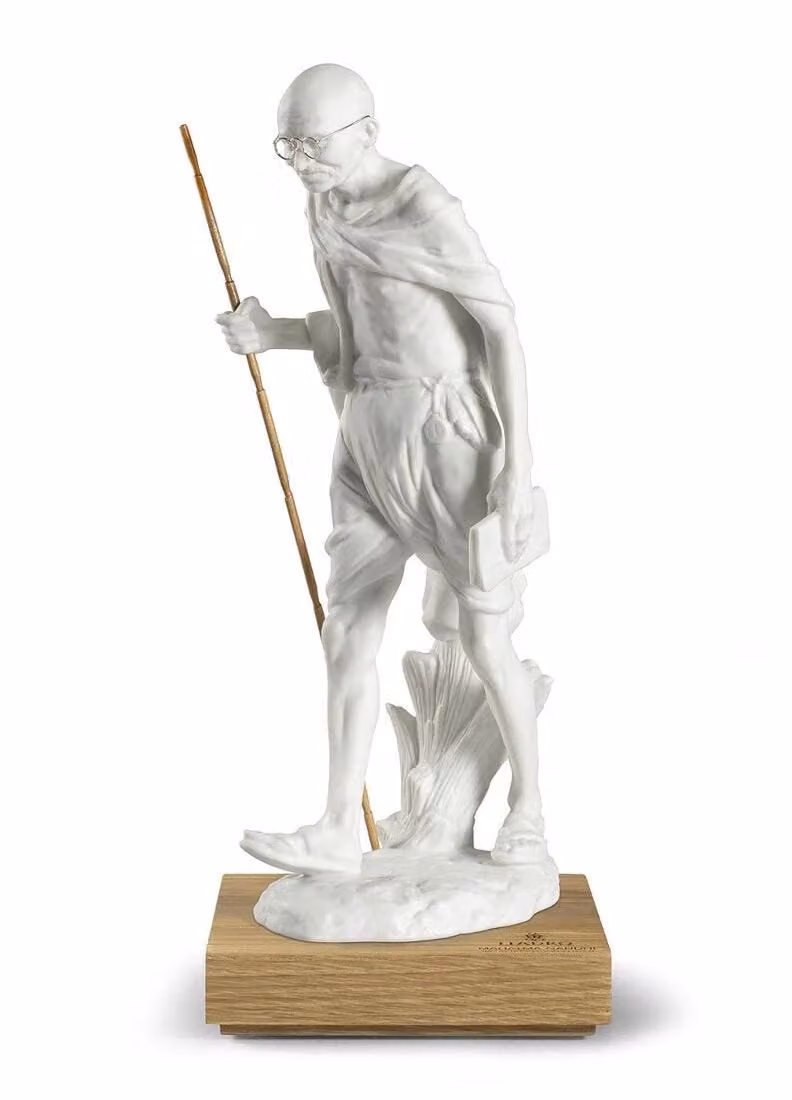 Lladró Mahatma Gandhi Porcelain Figurine in White