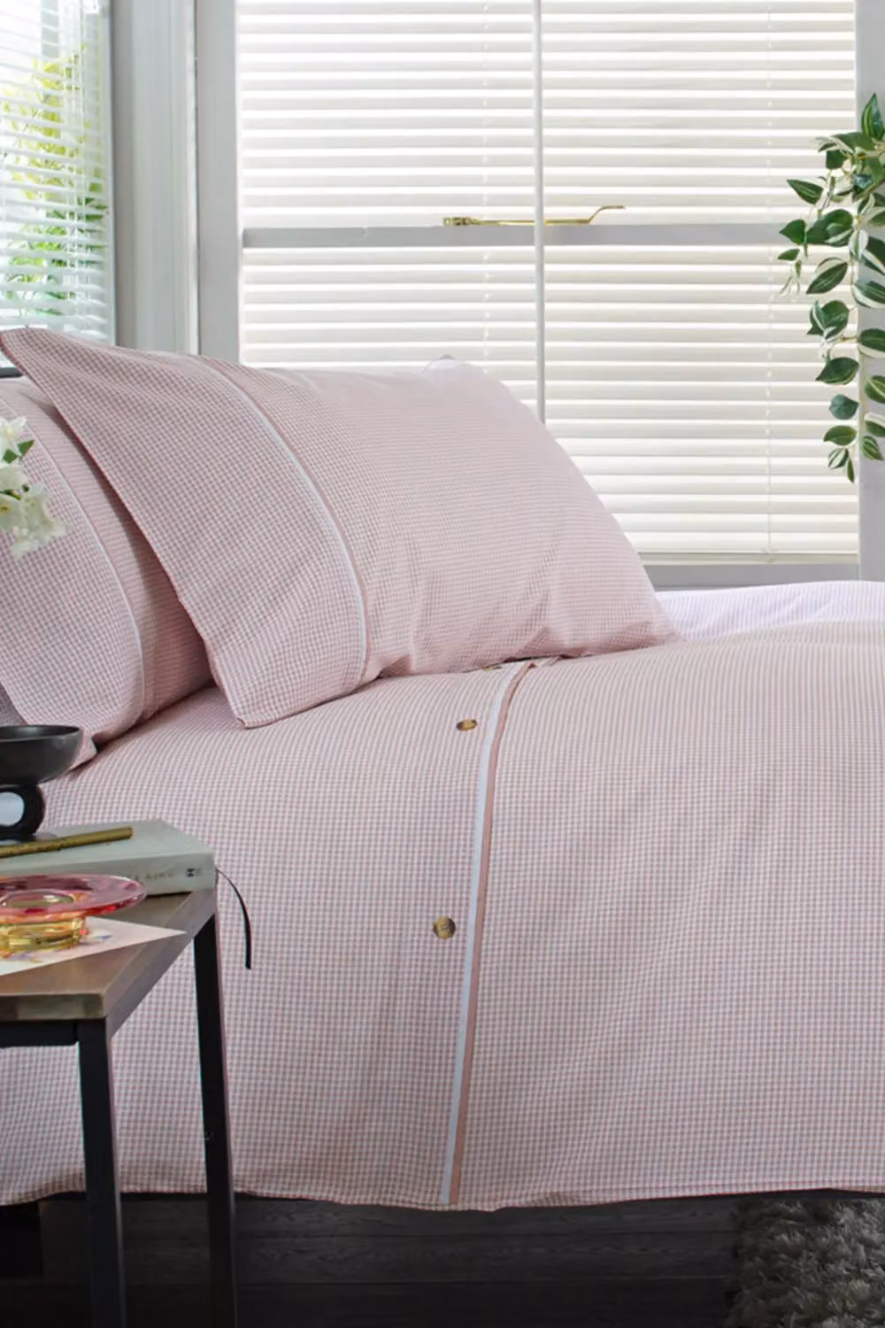 The Lyndon Company Gingham Cotton Duvet Cover and Pillowcase Set in Pink, W: 180 cm x D: 200 cm – 2