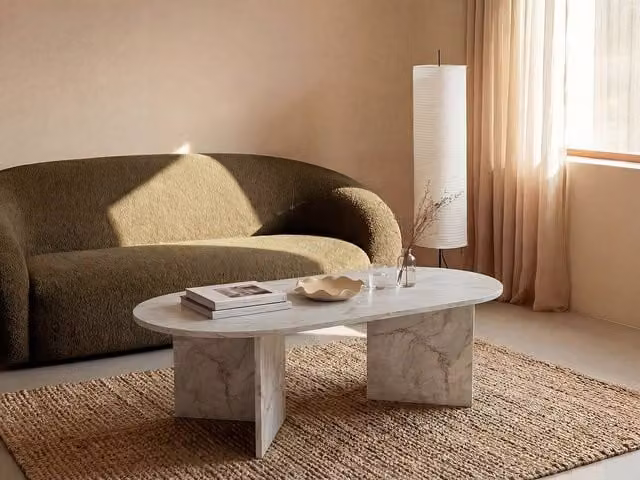 Vente-unique TOPANIA Oval Coffee Table in White Marble Effect, W: 60 cm, D: 39.6 cm, H: 15 cm