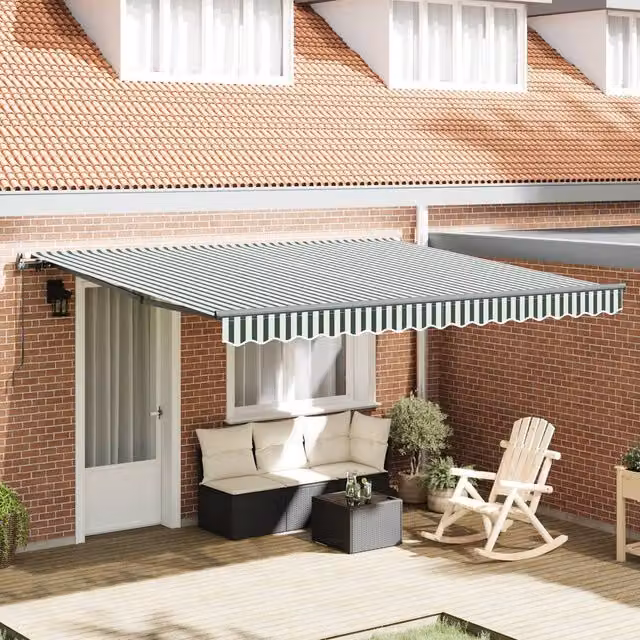 Berkfield Home Manual Retractable Wall-Mounted Awning, Green and White Striped, W: 400 cm, D: 300 cm