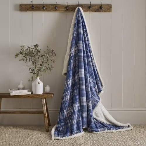 Dreams & Drapes Bennet Check Navy Fleece Throw, W/D/H: 150 x 200 cm