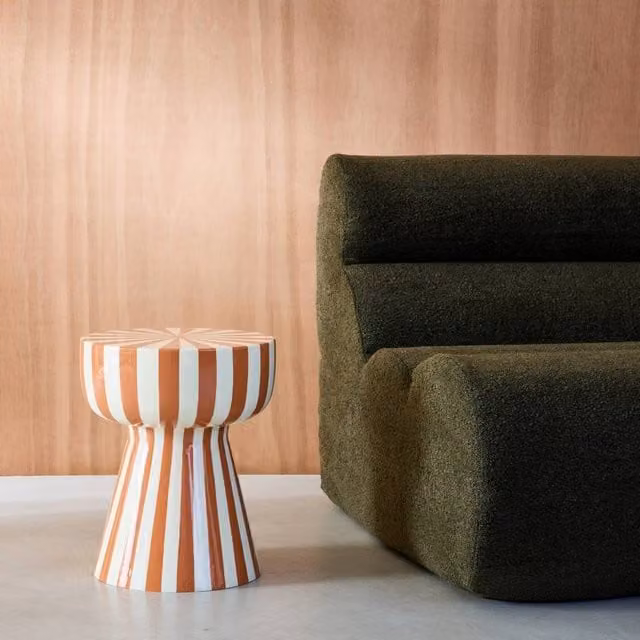 sweeek Modern Round Side Table in Terracotta Enamelled Striped Steel, W/D/H: 34 x 34 x 75 cm – 1