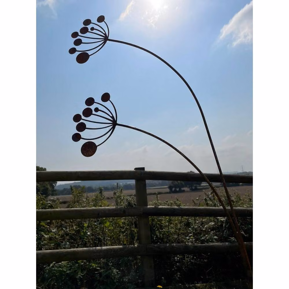 Poppyforge Cow Parsley Garden Art in Metallic Steel, W37 x H133 cm – 2