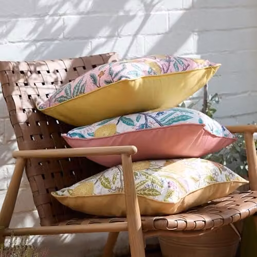 Morris & Co. Fruits Outdoor Square Cushion in Pink and Yellow, W/D/H: 45 x 45 x 45 cm – 4