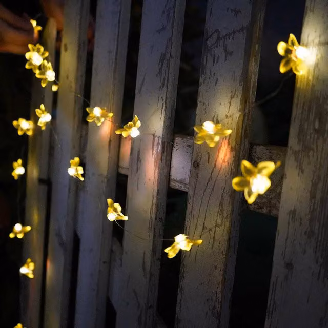 Voltico 30 Solar LED Lily Flower String Lights in Yellow – 1
