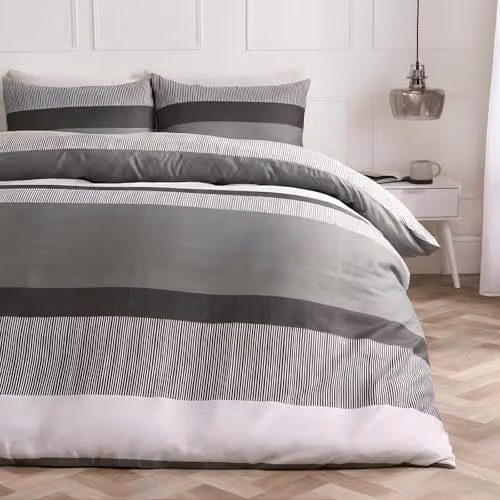 OHS Reversible Striped Microfibre Polyester Double Duvet Cover Set with Pillowcases, Grey, Duvet Cover: 140 x 200 cm, Pillowcases: 50 x 75 cm