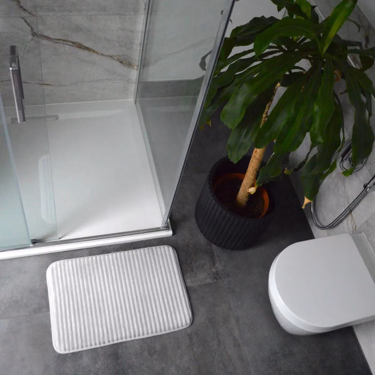 Allure Bath Fashions Non-Slip Ribbed Memory Foam Bath Mat in Light Grey, W: 60 cm, D: 40 cm – 2