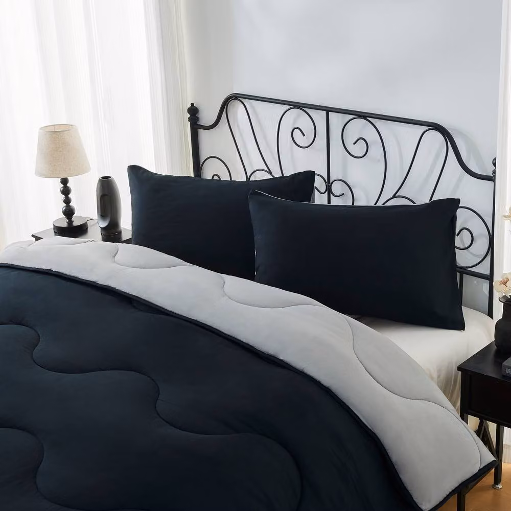 Gaveno Cavailia King Size Coverless Microfibre Duvet with Pillowcases, 10.5 Tog, Reversible All-Season Bedding, Black/Grey, W: 230 cm x L: 220 cm – 2