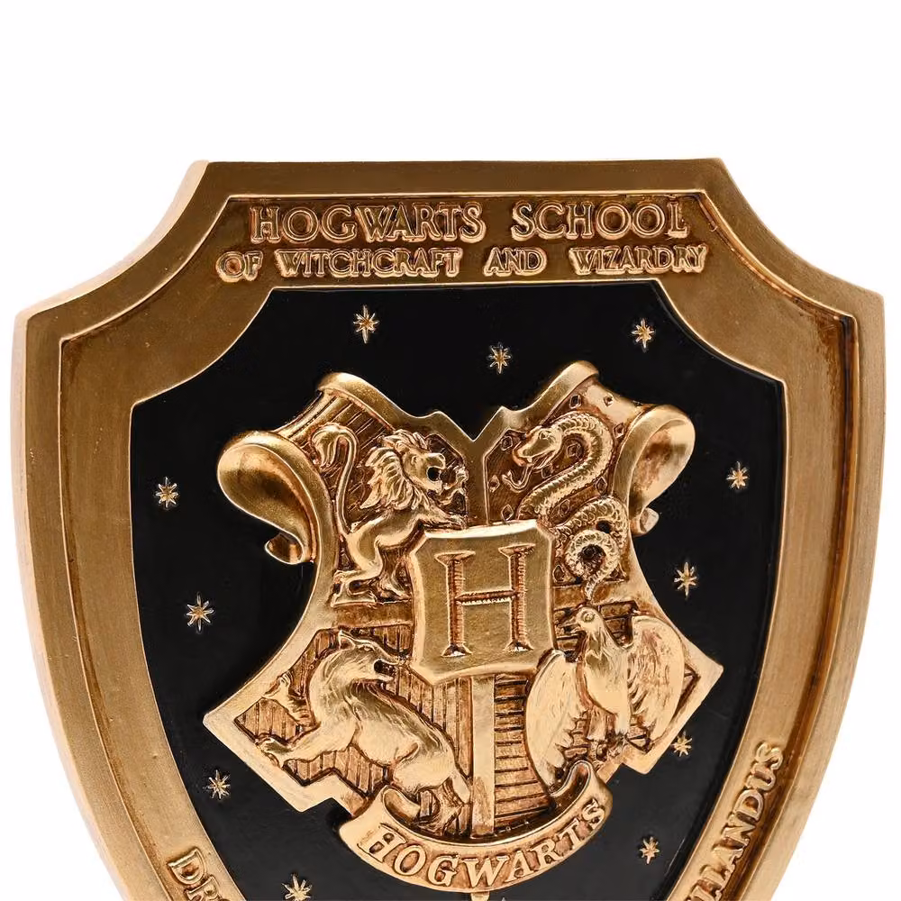 Warner Bros Harry Potter Alumni Hogwarts Crest Shield 3D Metal Wall Art in Antique Gold – 4