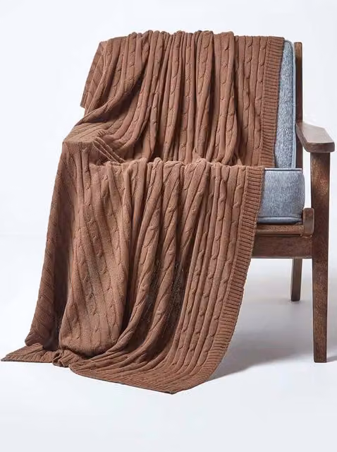 Homescapes Cotton Cable Knit Throw in Brown, W 130 cm x L 170 cm – 1