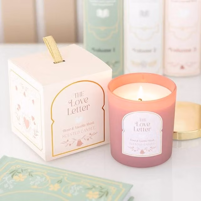 Uniqueful The Love Letter Rose and Vanilla Musk Scented Candle in Pink and Gold