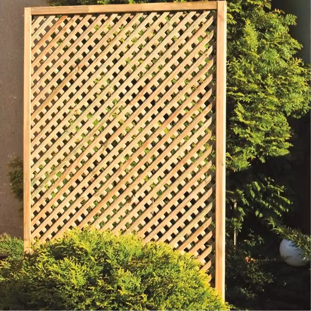Primrose European Softwood Privacy Wall and Trellis in Diamond Design, Brown and Yellow, Width: 30 cm