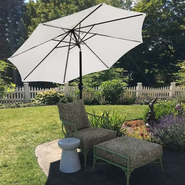 Yaheetech 2.7m Patio Market Umbrella with 8 Ribs, Tilt and Crank Function in Cream