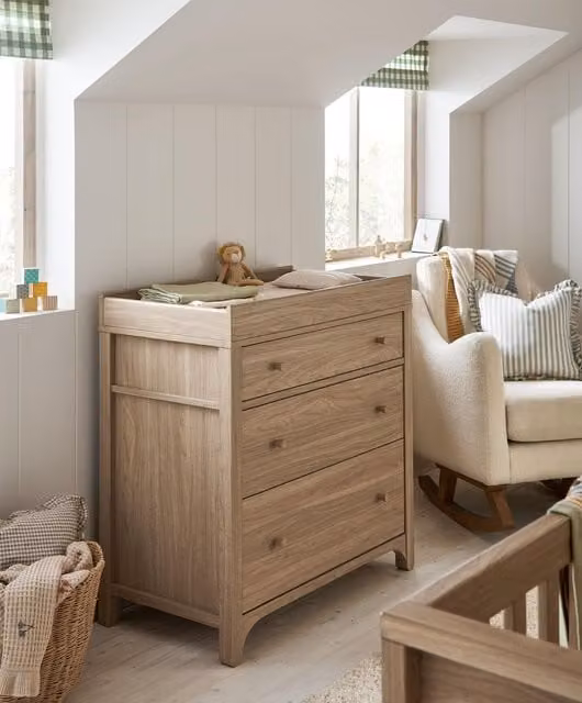 Mamas & Papas Barton Convertible Dresser Changer in Oak and Brown