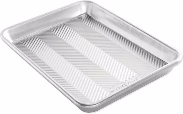 Nordic Ware Prism Silver Aluminium Quarter Baking Sheet – 1