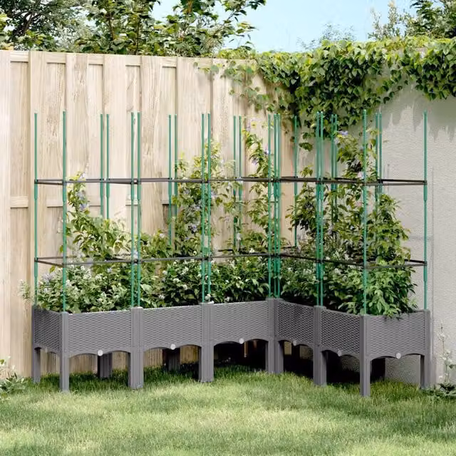 Berkfield Home Garden Planter with Trellis in Light Grey, W: 160 cm, D: 120 cm, H: 142.5 cm – 1