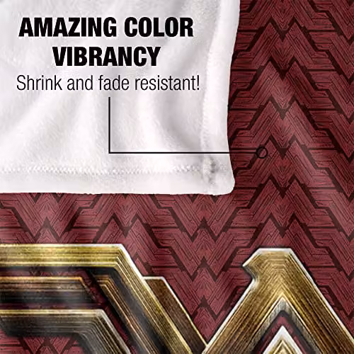 LOGOVISION Justice League Wonder Woman Maroon Logo Super Soft Fleece Throw Blanket W/D/H: 152 x 127 cm – 3