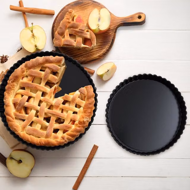 Orsina Set of Two Non-Stick Round Tart Tins with Loose Base, Black – 1