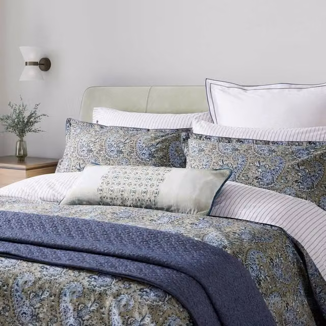 Bedeck of Belfast Elara Super Kingsize Cotton Percale Duvet Cover and Pillowcase Set in Blue and Green