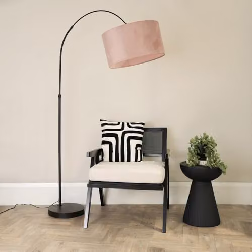 ValueLights Louis Black Metal Arched Floor Lamp with Dusty Pink Velvet Shade – 2