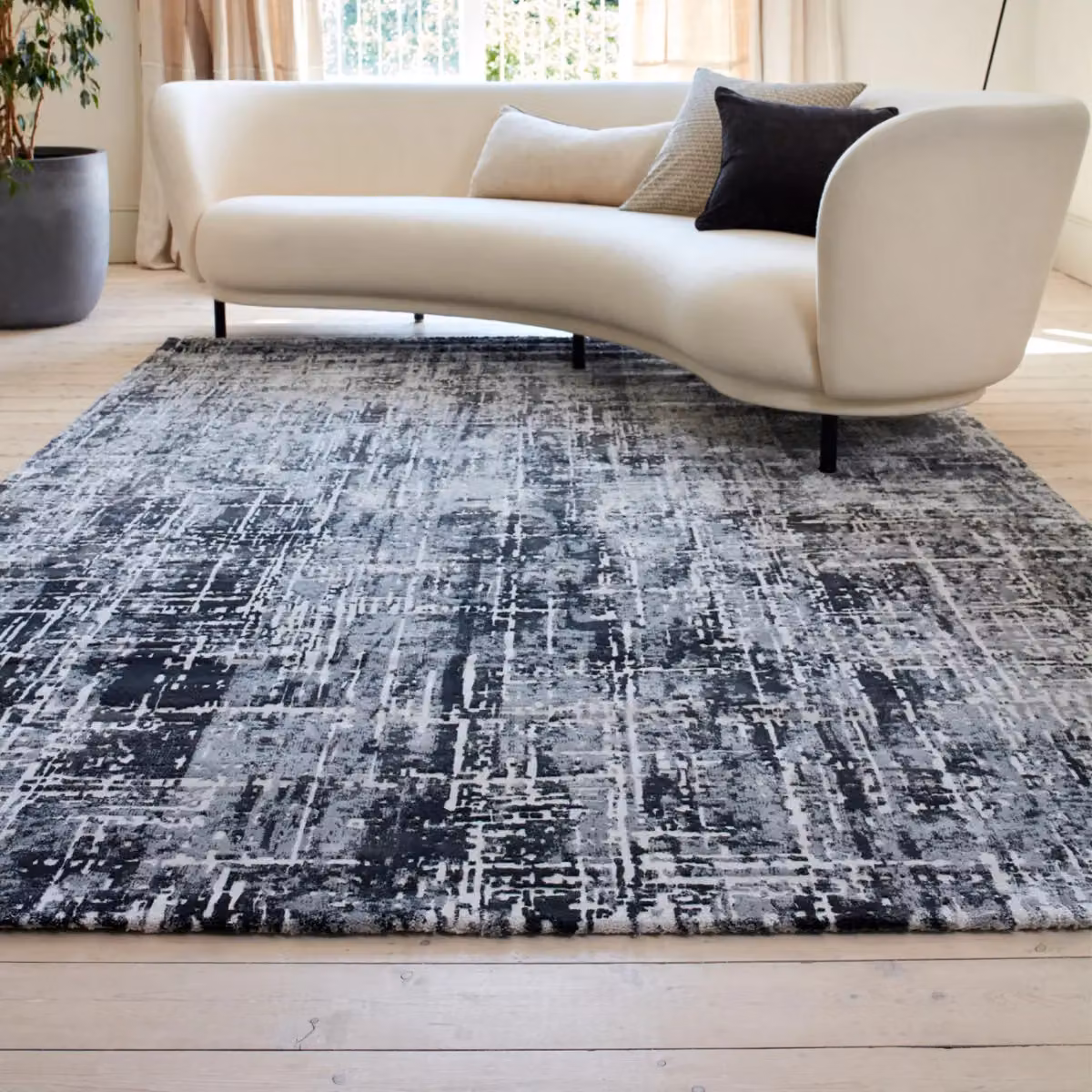 The Rug Shop UK Black and Grey Modern Abstract Easy Care Area Rug W: 240 cm, D: 340 cm – 2