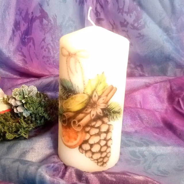Viki Christmas Pine Cone Candle in White