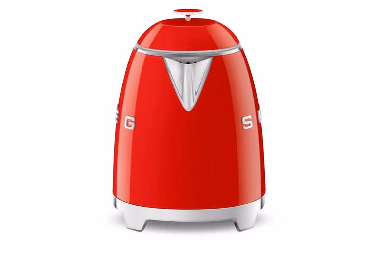 Smeg 50s Style Retro Breakfast Set with 0.8L Mini Kettle and 4-Slice Toaster, Red Stainless Steel