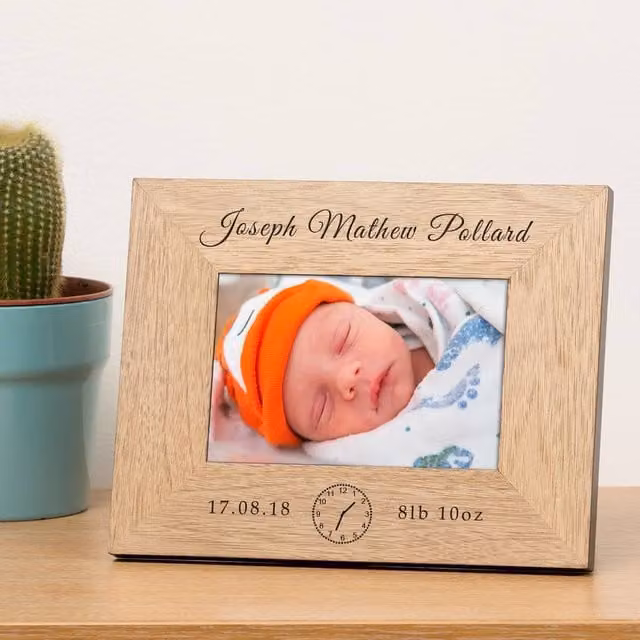 Uniqueful Personalised New Baby Wood Picture Frame, Brown, W/D/H: 19.5 x 19.5 x 24.5 cm