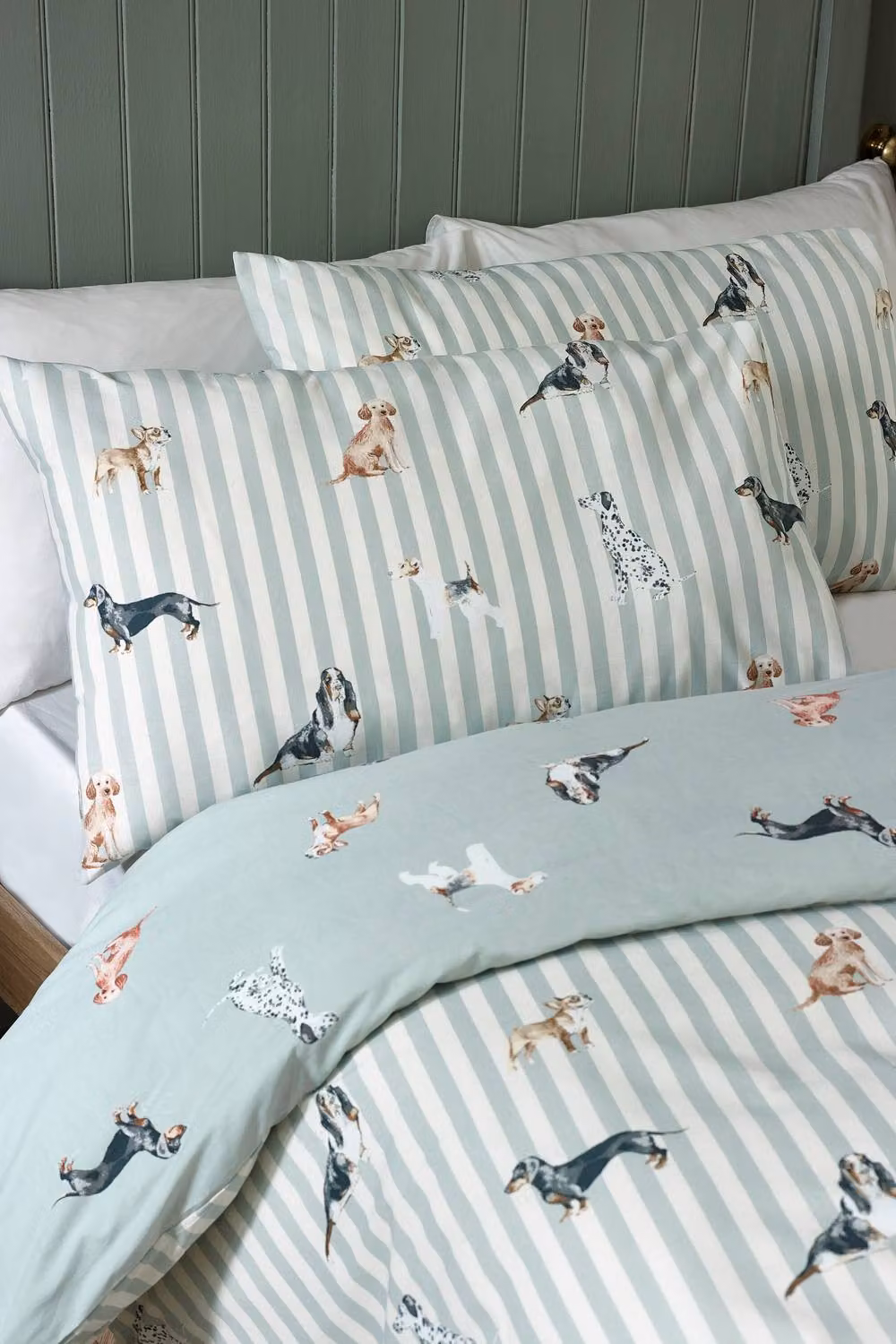 Catherine Lansfield Dog Stripe Reversible Duvet Cover and Pillowcase Set, Green, W/D/H: 200 x 200 x 140 cm – 2