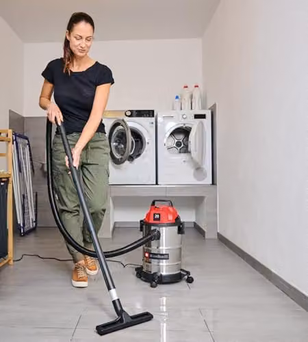 Einhell TC-VC 2045 S Wet and Dry Vacuum Cleaner, 900W, 20 Litre, Red – 2