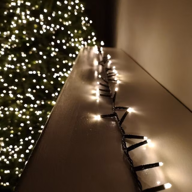 Samuel Alexander TreeBrights Christmas LED String Lights with Timer, 500 LEDs, Warm White, 12.5m, Beige – 1