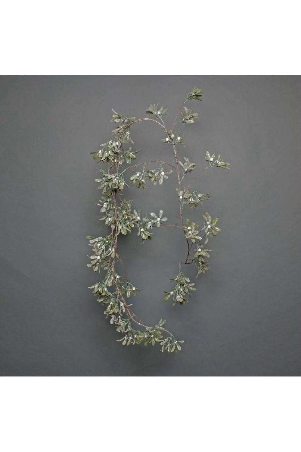 KDMD Frosted White Berry and Green Foliage Christmas Garland, 180cm – 2