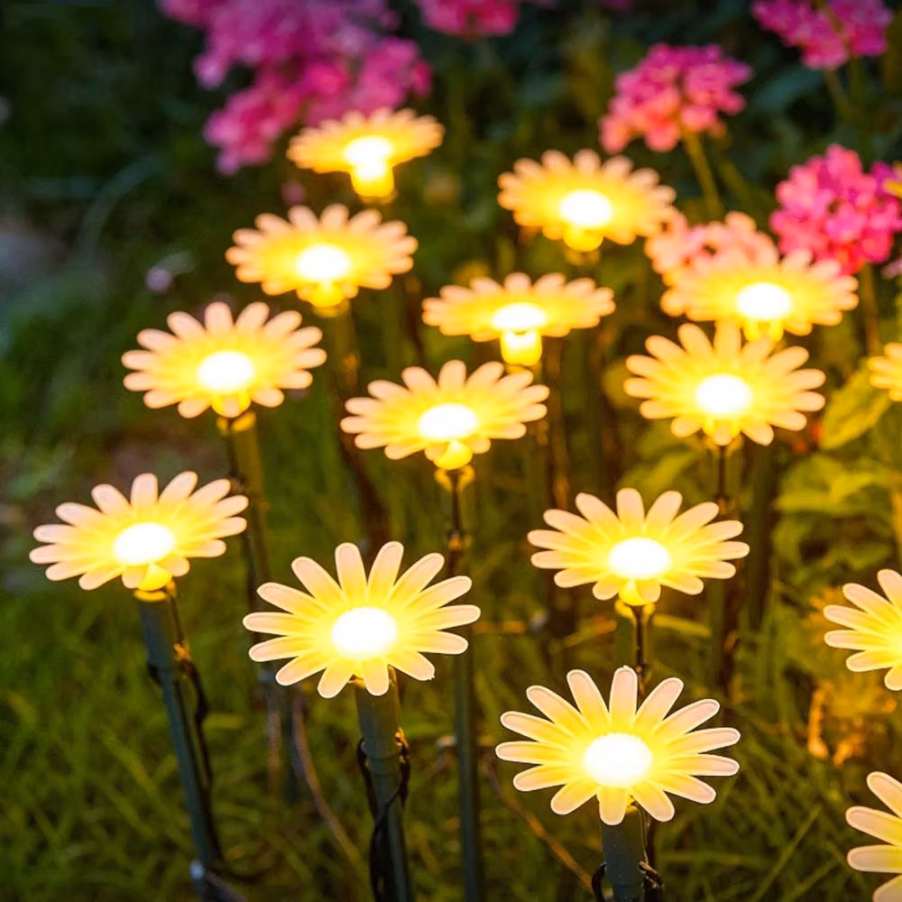Quipulse 30 Daisy-Shaped Solar-Powered Ground Spike Lights in Black with Warm White LED – 5