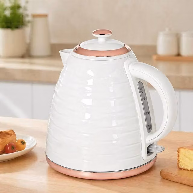 STILVORA 1.7 l Rapid Boil Kettle with Boil-Dry Protection and Limescale Filter in White