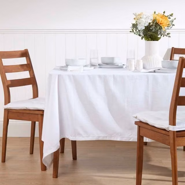 Homescapes Plain White Cotton Rectangular Tablecloth, W/D/H: 177.8 x 70 x 70 cm