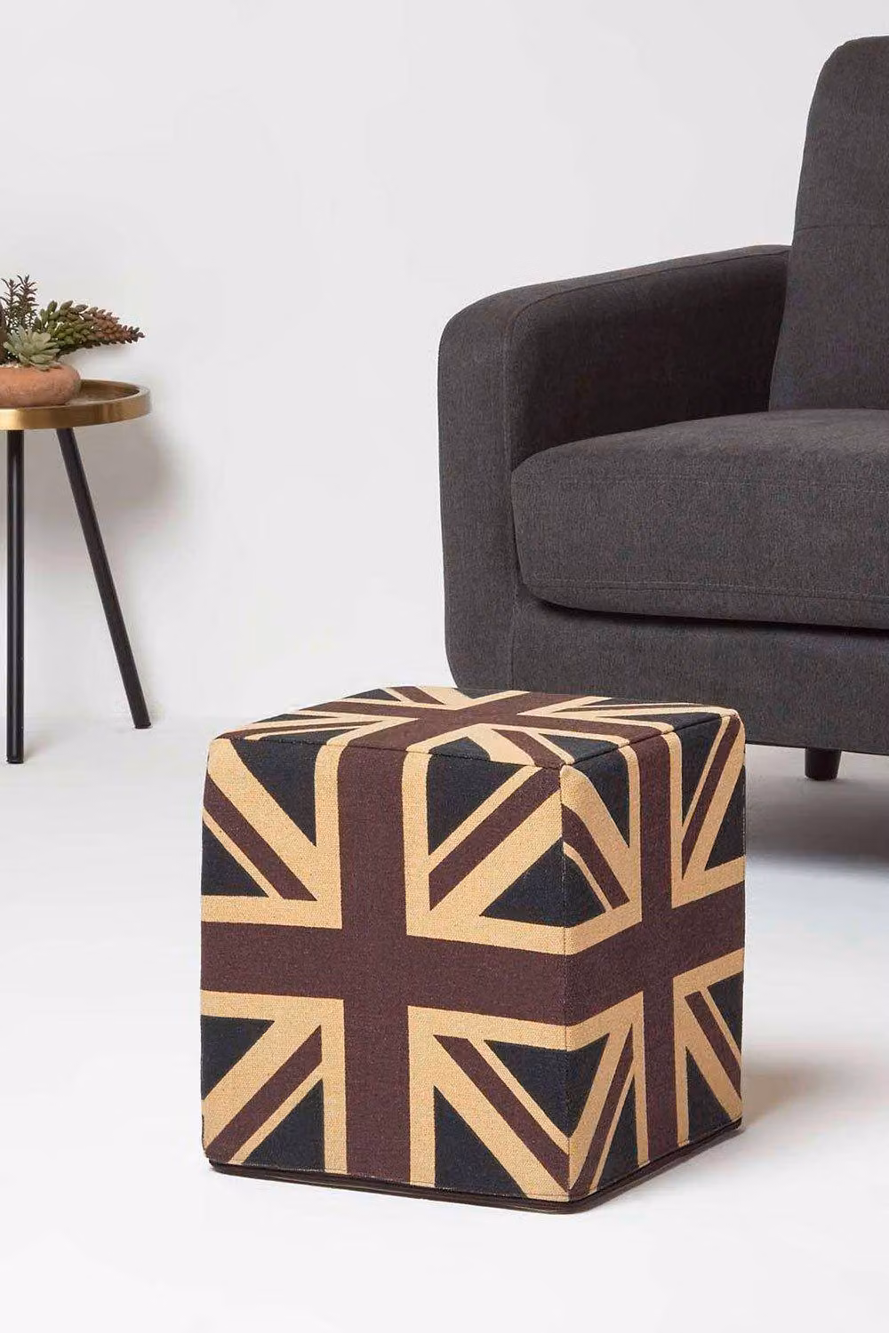 Homescapes Vintage Union Jack Cotton Cube Pouffe in Multicolour – 2