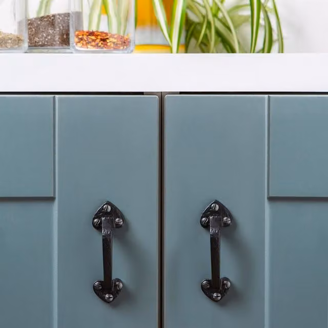 Hammer and Tongs Rustic Arrowhead Iron Door Handle in Matt Black, Pack of 4