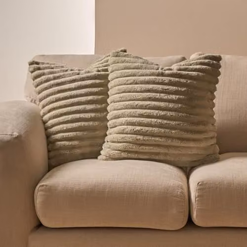 OHS 2 Pack Faux Fur Thick Ribbed Cushion Covers in Green, W/D/H: 45 x 45 x 45 cm – 1