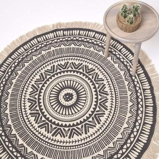 Homescapes Black and White Cotton Mandala Printed Round Rug with Fringes, Diameter: 130 cm