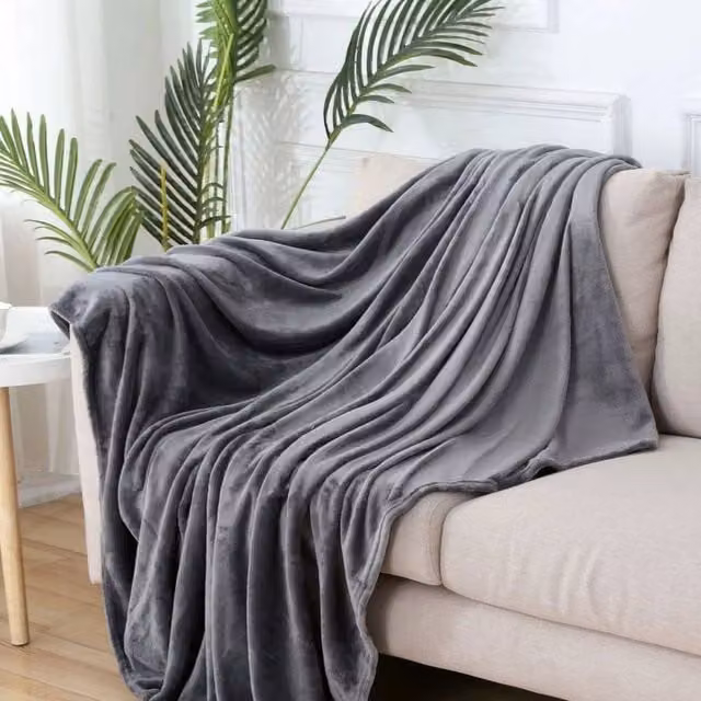 PAWNORA Extra Large Dark Grey Fluffy Faux Fur and Fleece Blanket – 1