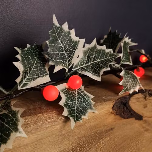 Samuel ALEXANDER Green Artificial Berry Garland with 35 Warm White Battery Operated LEDs, 1.8m – 2
