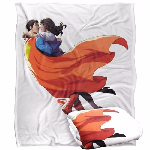 Warner Bros. Superman 2025 Lois Embrace Super Soft Silky Touch Fleece Throw Blanket, Multicolour, W: 152 cm, D: 127 cm – 1