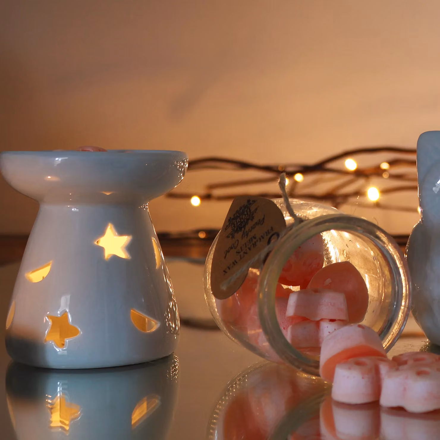 KDMD Classic White Ceramic Moon & Star Tealight Oil Burner – 2