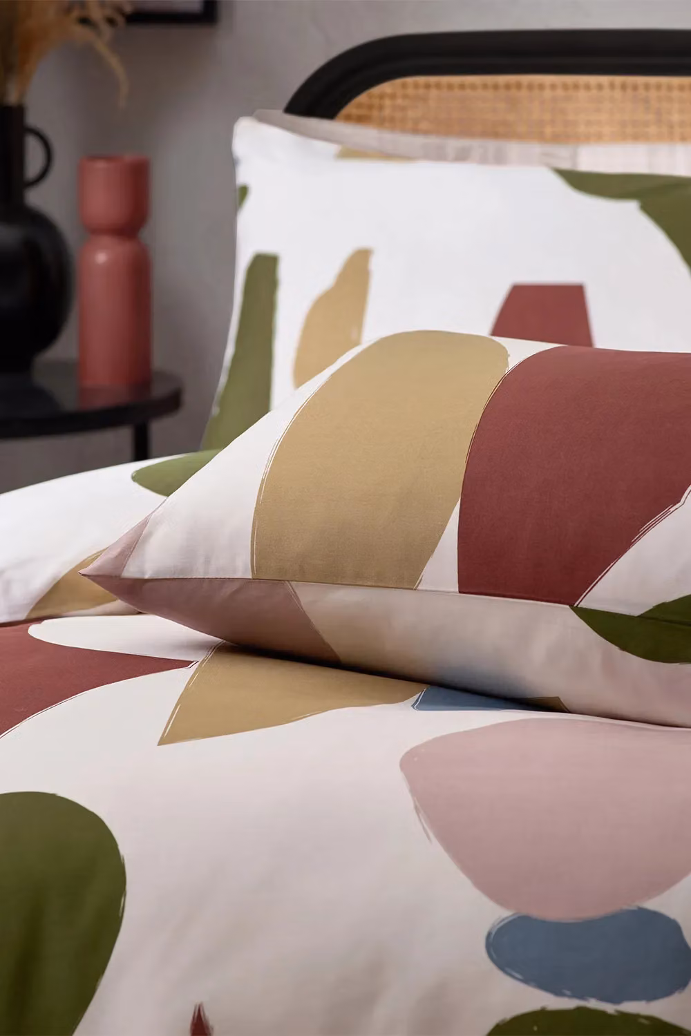 HOEM Meta Abstract Geometric Cotton Rich Reversible Duvet Cover and Pillowcase Set, Multicolour, W: 200 cm x L: 200 cm – 3