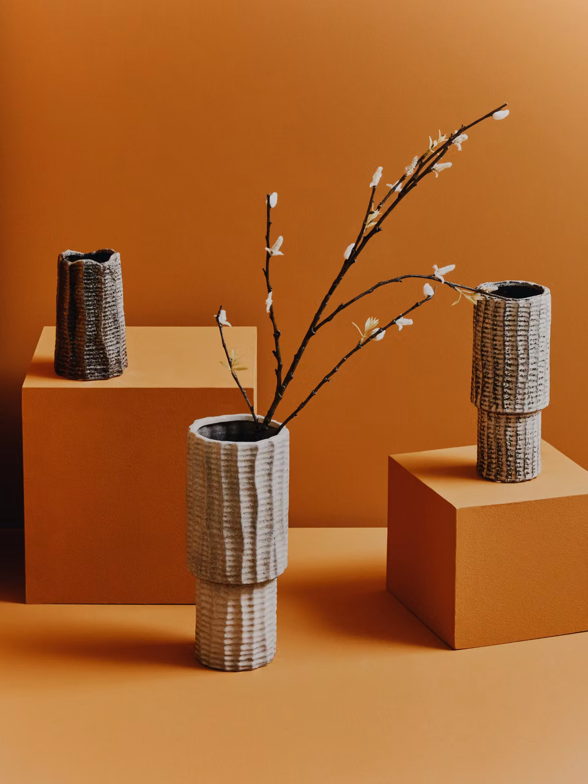 Orsina Textured Medium Ceramic Vase in Black with Modern Abstract Design – 2