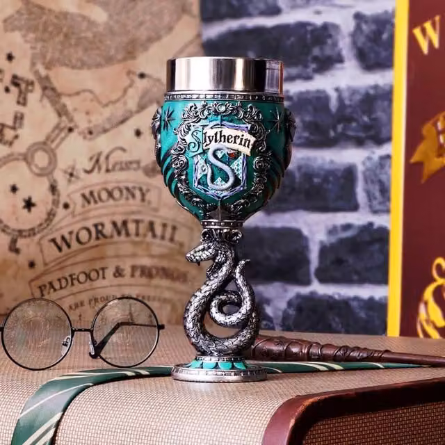 Nemesis Now Harry Potter Slytherin Resin Mug, Green and Silver, Height: 19.5 cm