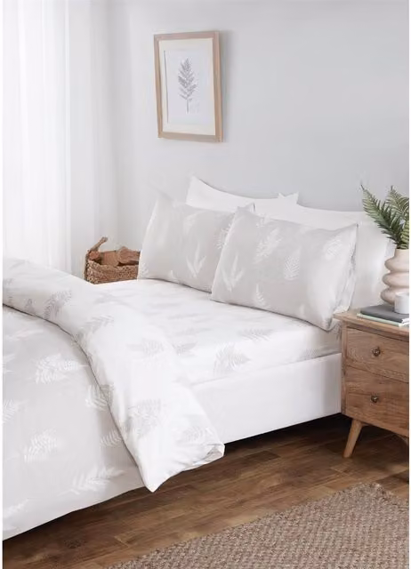 Rapport Home Fern Floral Duvet Cover, Pillowcase and Fitted Sheet Set in Grey and White, Single Size (Duvet Cover: 135 x 200 cm, Pillowcase: 50 x 75 cm, Fitted Sheet: 90 x 190 cm)