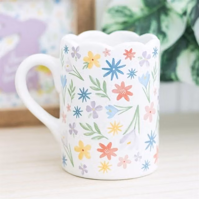 KDMK Floral Scalloped Ceramic Mug in White and Multicolour