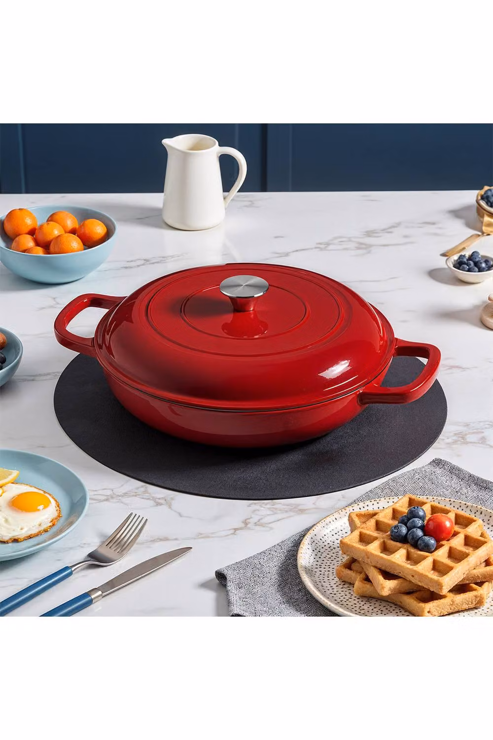Living and Home Red Enamelled Cast Iron Casserole Pot with Lid, 3.2 l – 2