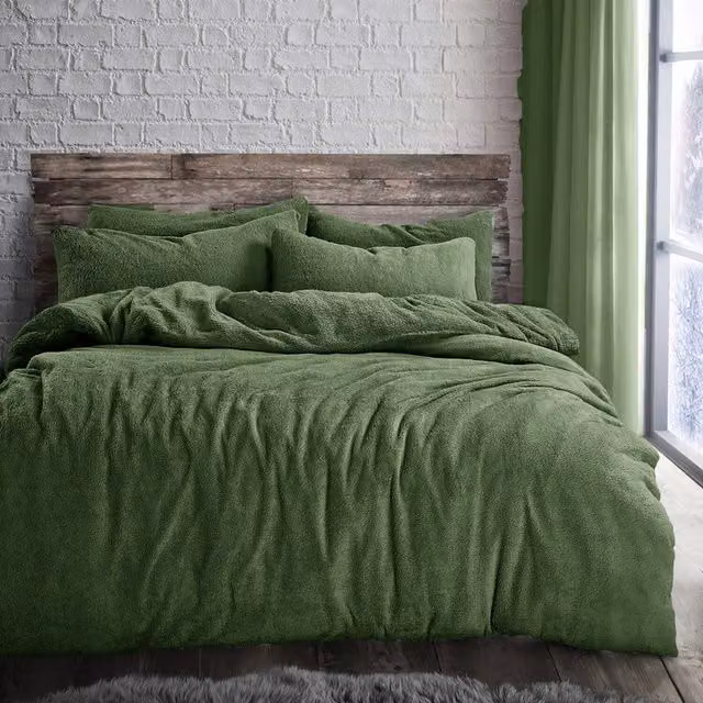 VELOSSO Green Thermal Fleece Duvet Cover and Pillowcase Set